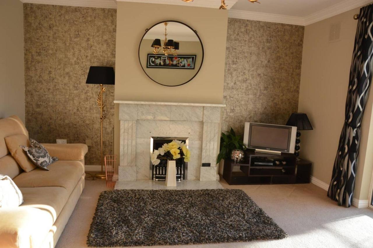 Modern 3 Bedroom House Near The Sea Vakantiehuis Dublin
